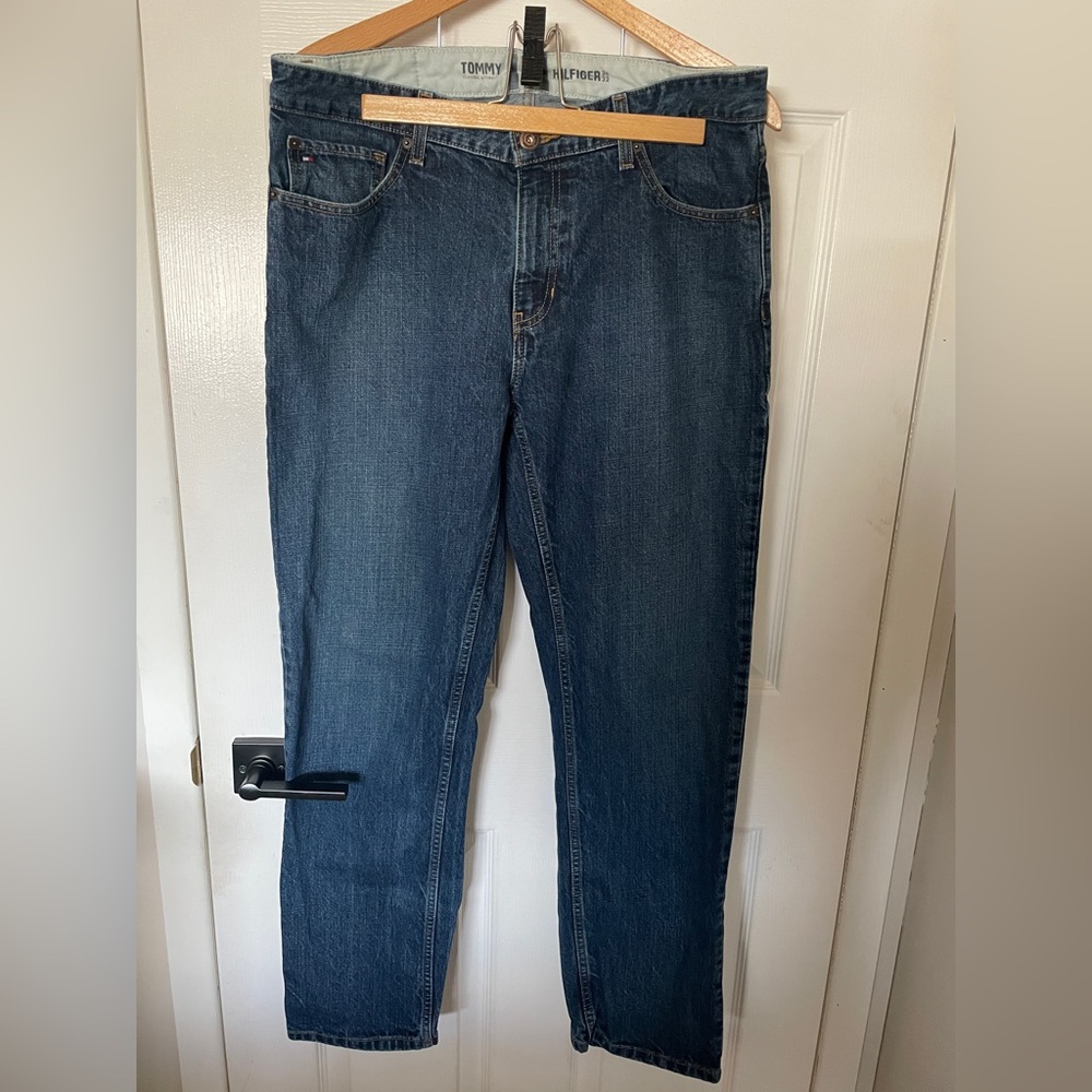 34x32 Men’s Tommy Hilfiger Men's Straight Jeans